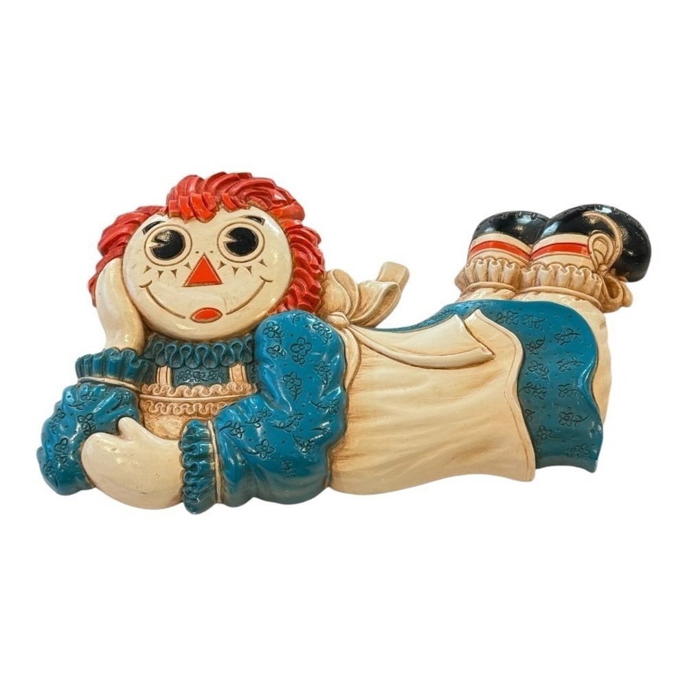 VINTAGE 1977 Raggedy Ann Hard Plastic Wall Hanging